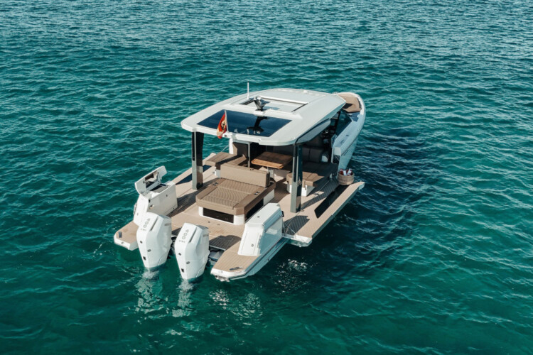 Motorboat Saxdor 400 GTO Bali Palma de Mallorca 7