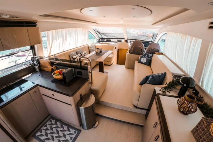 Yacht Azimut 53 Sea Shell Palma 24