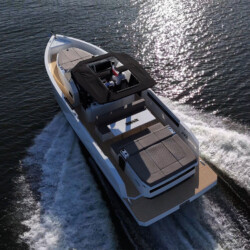 Jacht De Antonio D32 Open Dory Port Calanova 4