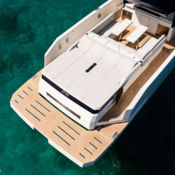 Yacht De Antonio D42 Open Ohana Port Calanova 17