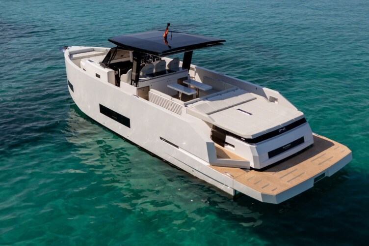 Yacht De Antonio D42 Open Ohana Port Calanova 18