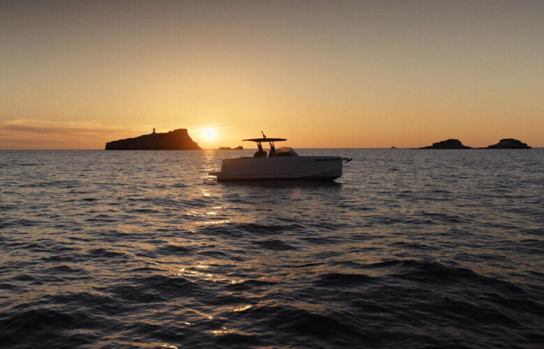 Yacht De Antonio Yachts D29 Open Bella Port Calanova 18