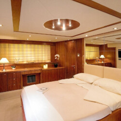 Yacht Sunseeker Manhattan 66 Tapia Bay Palma 11