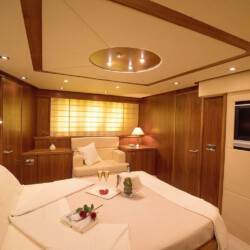 Yacht Sunseeker Manhattan 66 Tapia Bay Palma 13