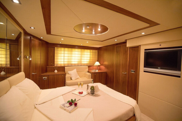 Yacht Sunseeker Manhattan 66 Tapia Bay Palma 13
