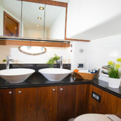 Yacht Sunseeker Manhattan 66 Tapia Bay Palma 14