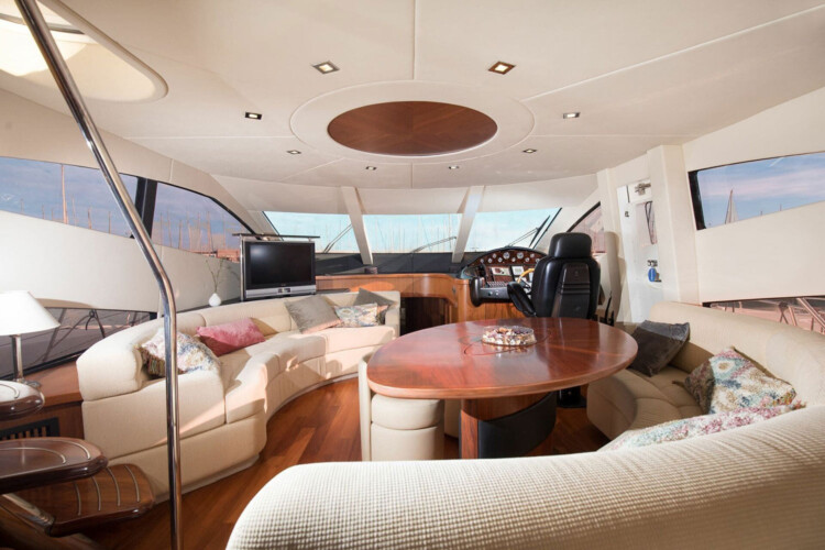 Yacht Sunseeker Manhattan 66 Tapia Bay Palma 18