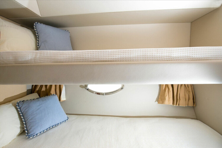 Yacht Sunseeker Manhattan 66 Tapia Bay Palma 22