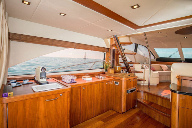 Yacht Sunseeker Manhattan 66 Tapia Bay Palma 24