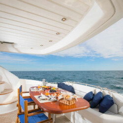 Yacht Sunseeker Manhattan 66 Tapia Bay Palma 25