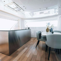 yacht Sanlorenzo SX76 Globito de Mar Palma 12