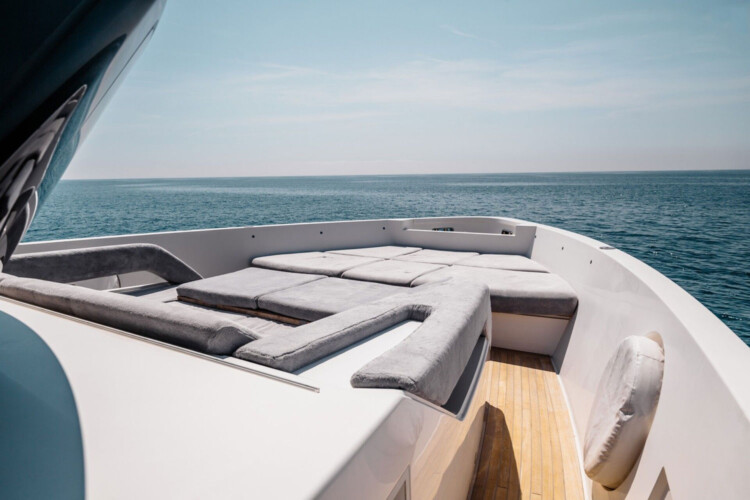 yacht Sanlorenzo SX76 Globito de Mar Palma 15