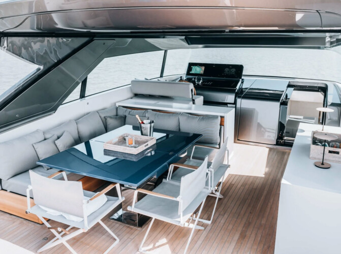 yacht Sanlorenzo SX76 Globito de Mar Palma 16