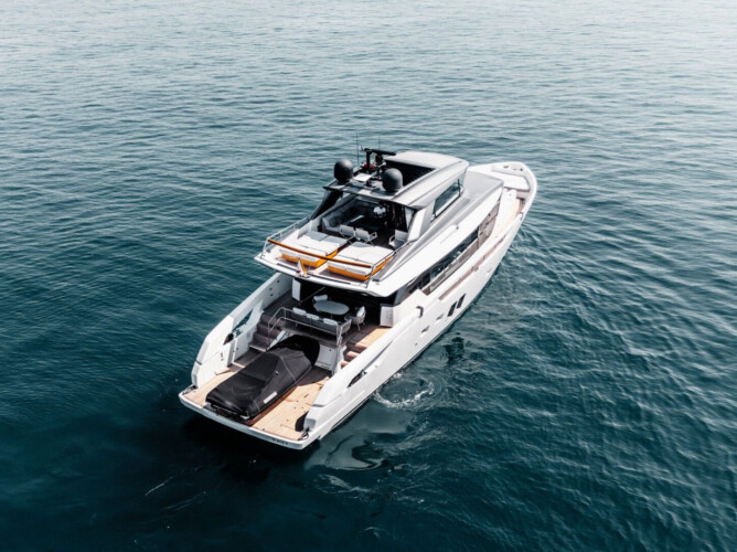 yacht Sanlorenzo SX76 Globito de Mar Palma 19