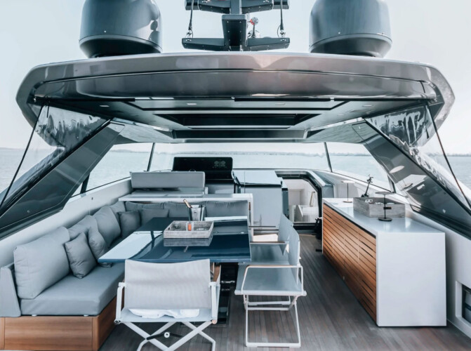 yacht Sanlorenzo SX76 Globito de Mar Palma 2