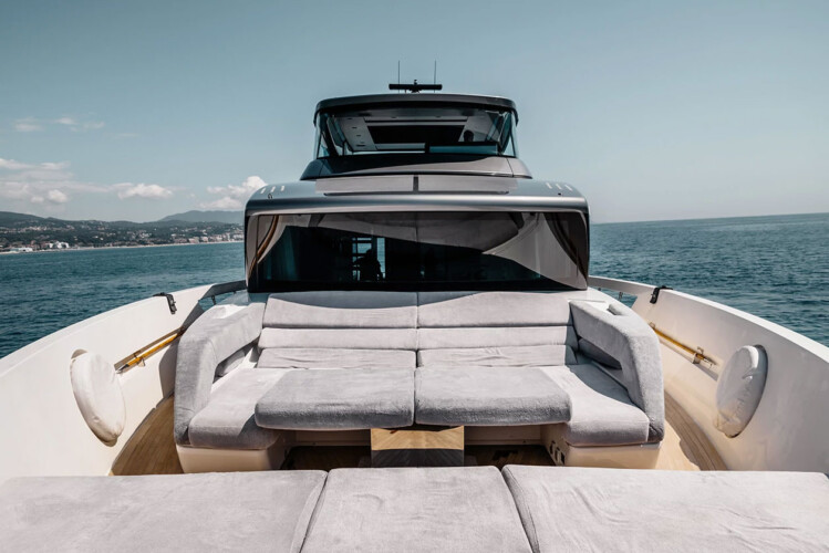 yacht Sanlorenzo SX76 Globito de Mar Palma 24