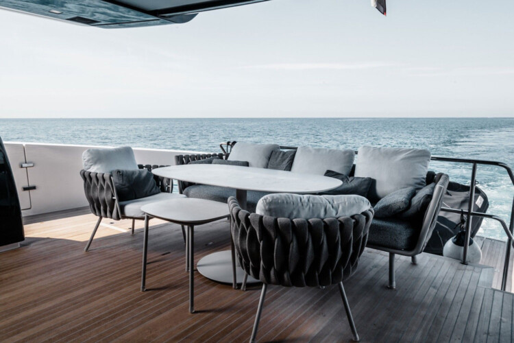 yacht Sanlorenzo SX76 Globito de Mar Palma 28