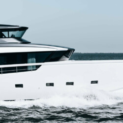 yacht Sanlorenzo SX76 Globito de Mar Palma 8