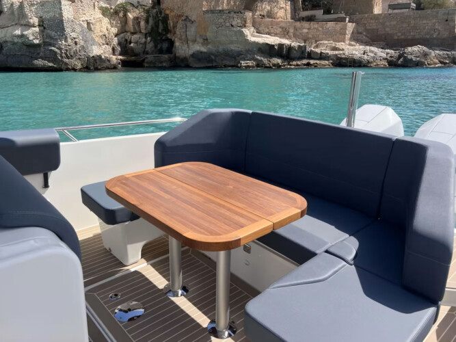 Motorboat Nimbus T9 Alcudia 5