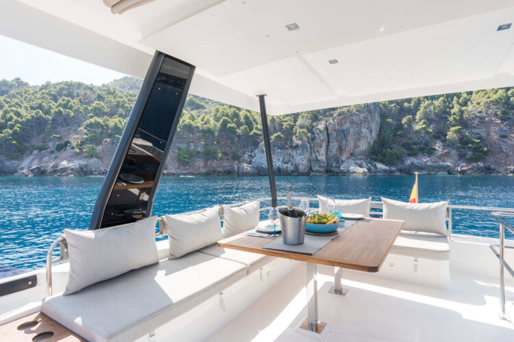 Катамаран Fountaine Pajot 44 Kairos Soller 1