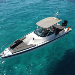 Motorboat Axopar 28 T-Top Santa Ponsa 10