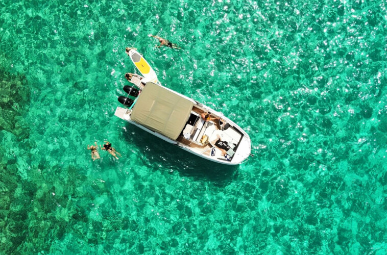 Lancha motora Beneteau Flyer 8.8 Sunny Can Pastilla 1