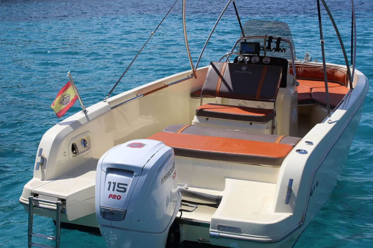Lancha a motor Invictus 190 FX Santa Ponsa 2