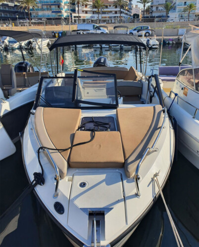 Bateau à moteur Quicksilver Activ 675 Good Life 12