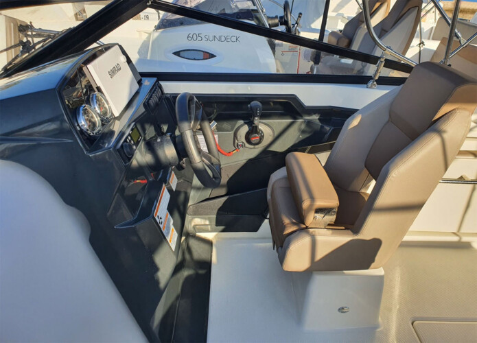 Bateau à moteur Quicksilver Activ 675 Good Life 3