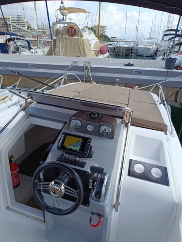 Motorboat V2 7.0 Puerto Portals 1
