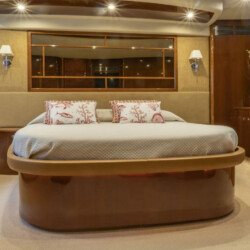 Yacht Princess 67 Luna Alcudia 10