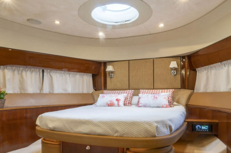 Yacht Princess 67 Luna Alcudia 5