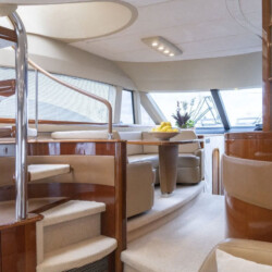 Yacht Princess 67 Luna Alcudia 6