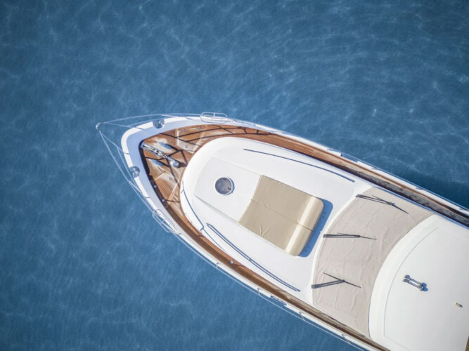 Yacht Princess 67 Luna Alcudia 9