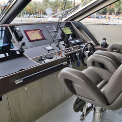 Yacht Sunseeker 75 Raoul W Palma de Majorque 14