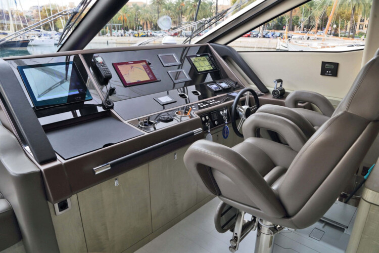 Yacht Sunseeker 75 Raoul W Palma de Majorque 14