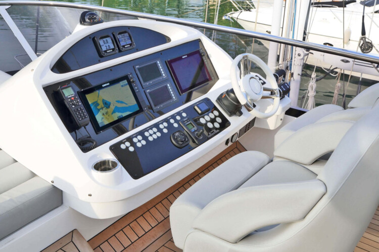 Yacht Sunseeker 75 Raoul W Palma de Majorque 15